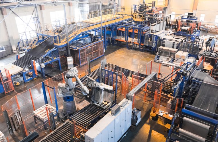 Produksi Barang Industri: Dinamika, Tantangan, dan Masa Depan Sektor yang Menggerakkan Ekonomi RI