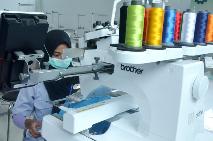 Biaya Produksi Industri, Faktor Penting dalam Efisiensi LIGABANDOT dan Keuntungan Perusahaan