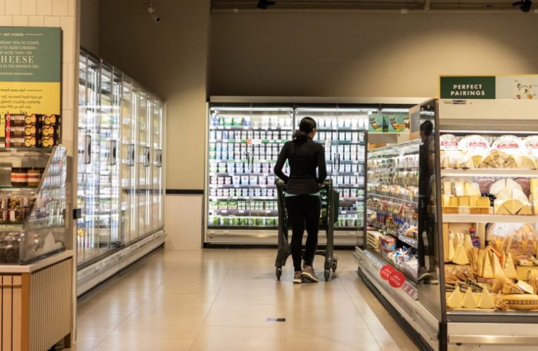 Ritel Modern Indonesia: Dinamika Baru Konsumsi, Strategi Bisnis, dan Perubahan Perilaku Belanja