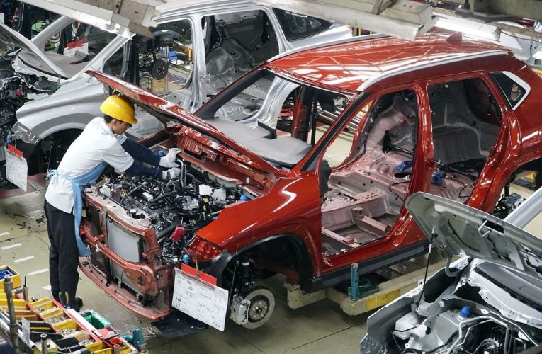 Industri Otomotif Menjadi Penggerak Penting Pertumbuhan Ekonomi dan Inovasi Teknologi Modern
