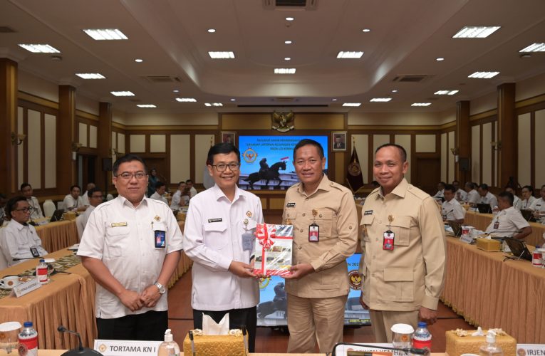 Clean Government: Transparency and Accountability of Indonesia Government